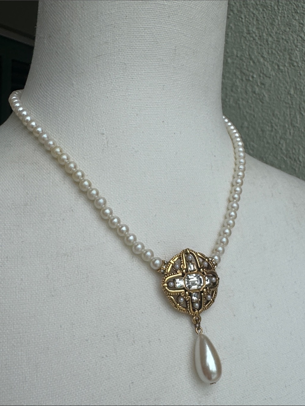 1928 statement necklace - NWOT - Picture 2 of 6